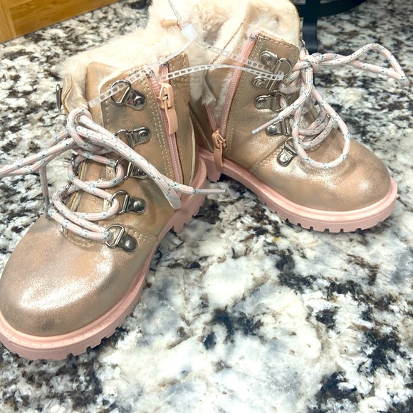 New no box - Picture 1 of 3